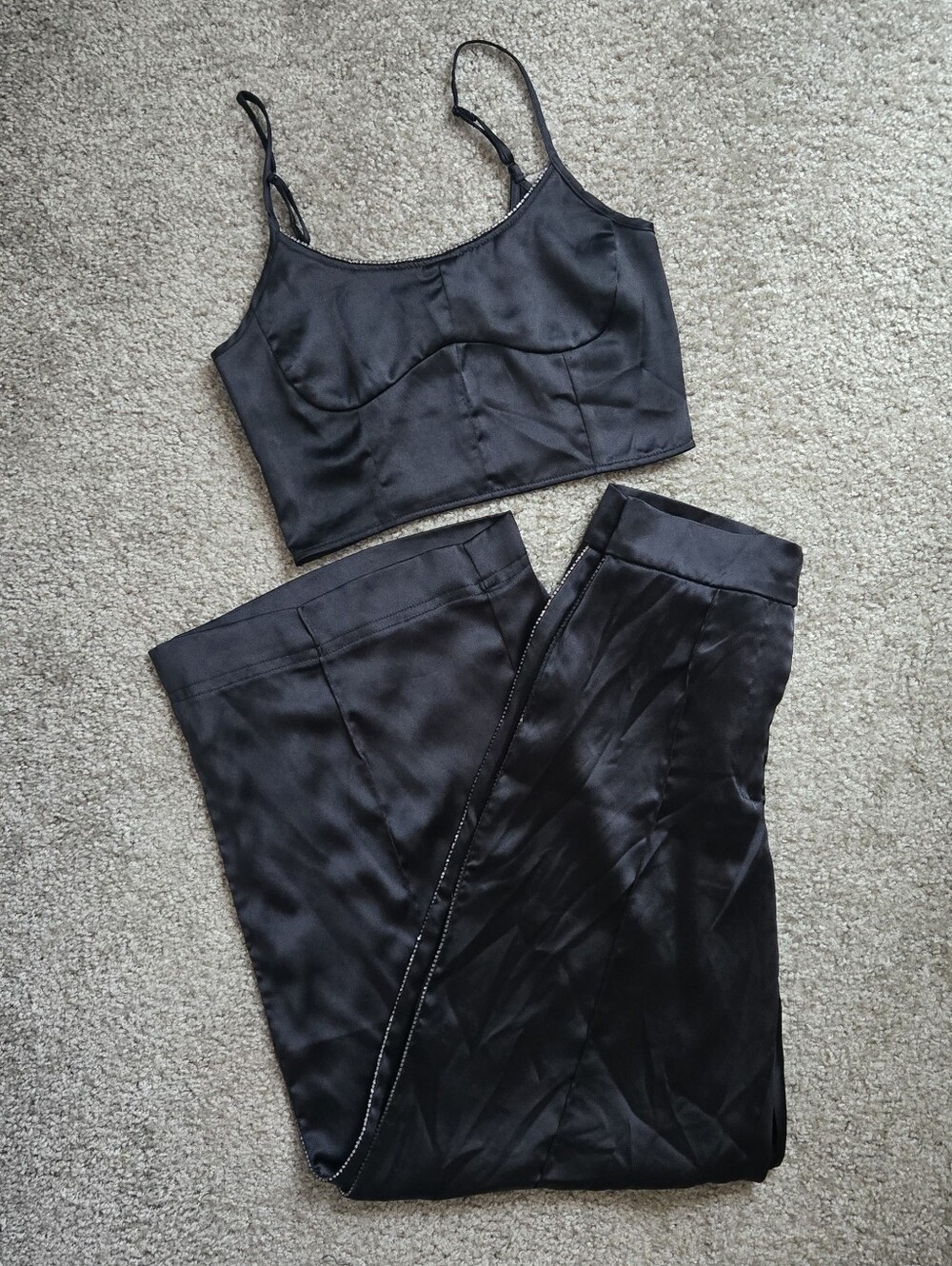 House Of Harlow 1960 Satin Rhinestone Set